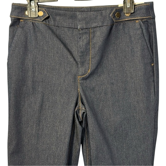 Chico’s Jeans‎ Trouser Blue Dark Wash Gold Hardware Bootcut in Size .5/6 NWT - Picture 1 of 16